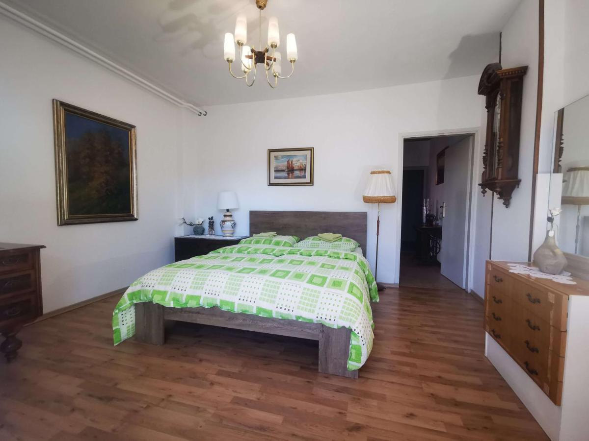 Apartmán Pri Noni "Istracycle" Lucija Exteriér fotografie