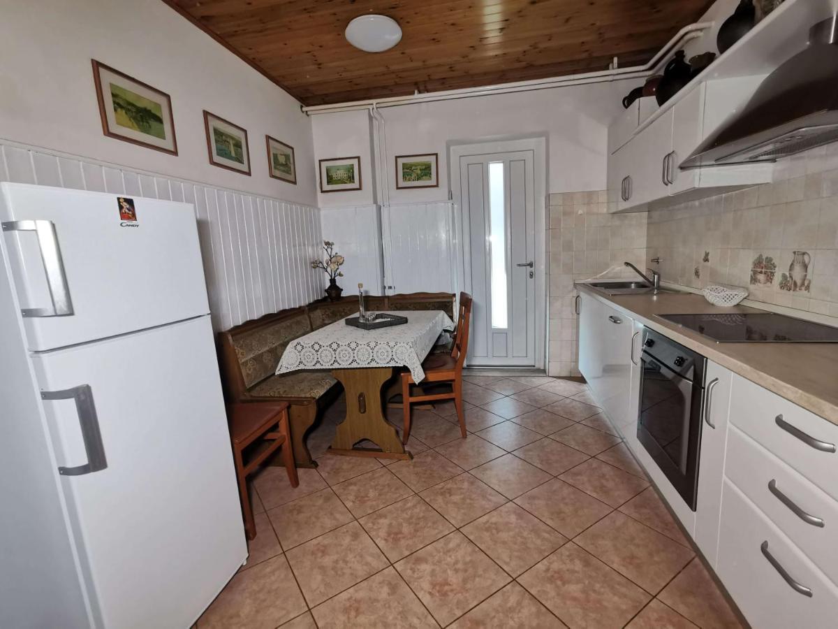 Apartmán Pri Noni "Istracycle" Lucija Exteriér fotografie